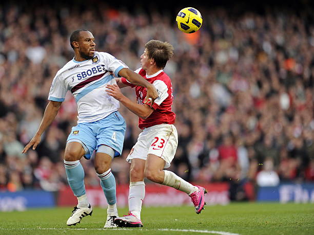 崭露头角 崭露头角